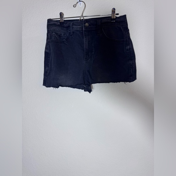 Hollister Ultra High Rise Black Dad Denim Cut Off Shorts 7 inch inseam Waist 28 - Picture 3 of 8